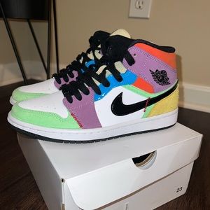Jordan 1 MultiColor Women’s 9/Men’s 7.5